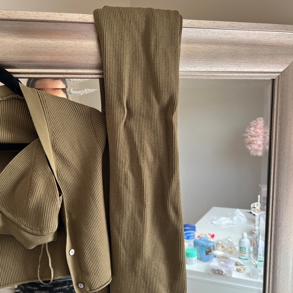 Zara 3 piece olive set - Picture 3 of 4